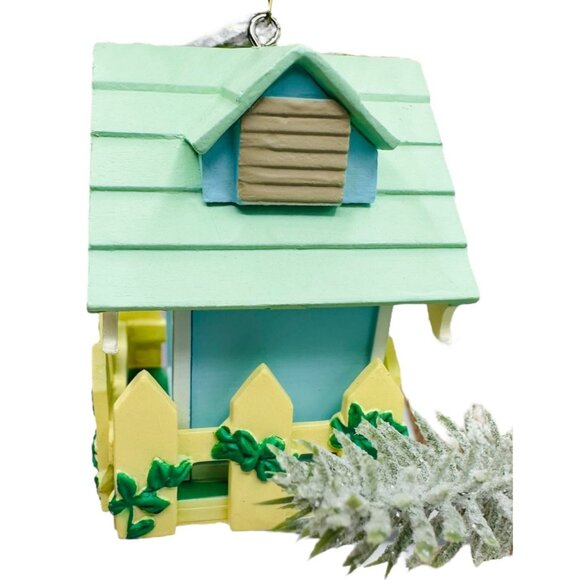Hallmark Keepsake Ornament Treetop Cottage 1994 Easter Birdhouse Vintage - Picture 4 of 8